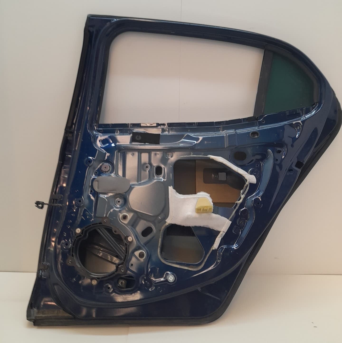 Puerta trasera derecha RENAULT MEGANE IV BERLINA 5P 2