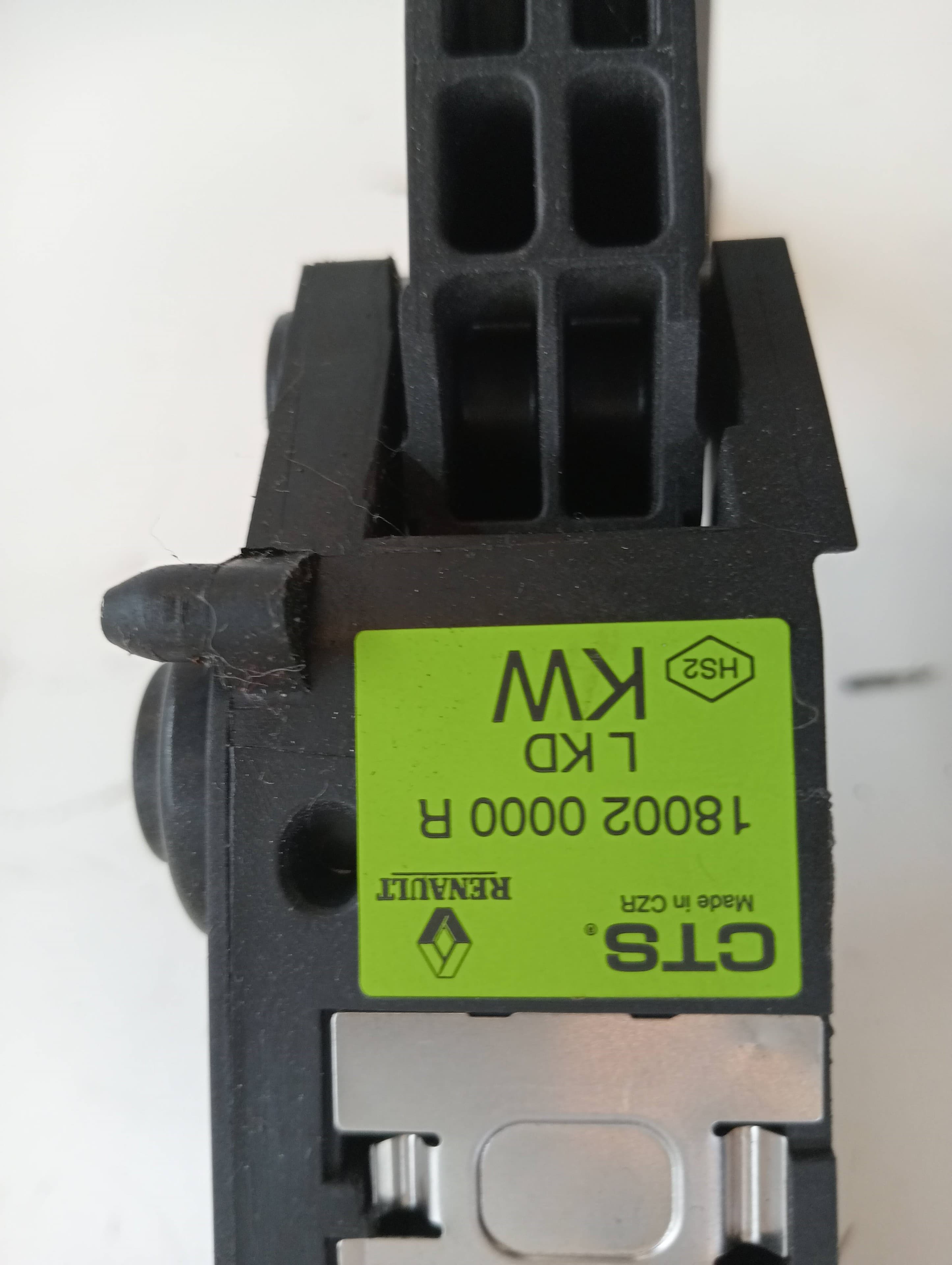 Pedal acelerador RENAULT MEGANE IV BERLINA 5P 2