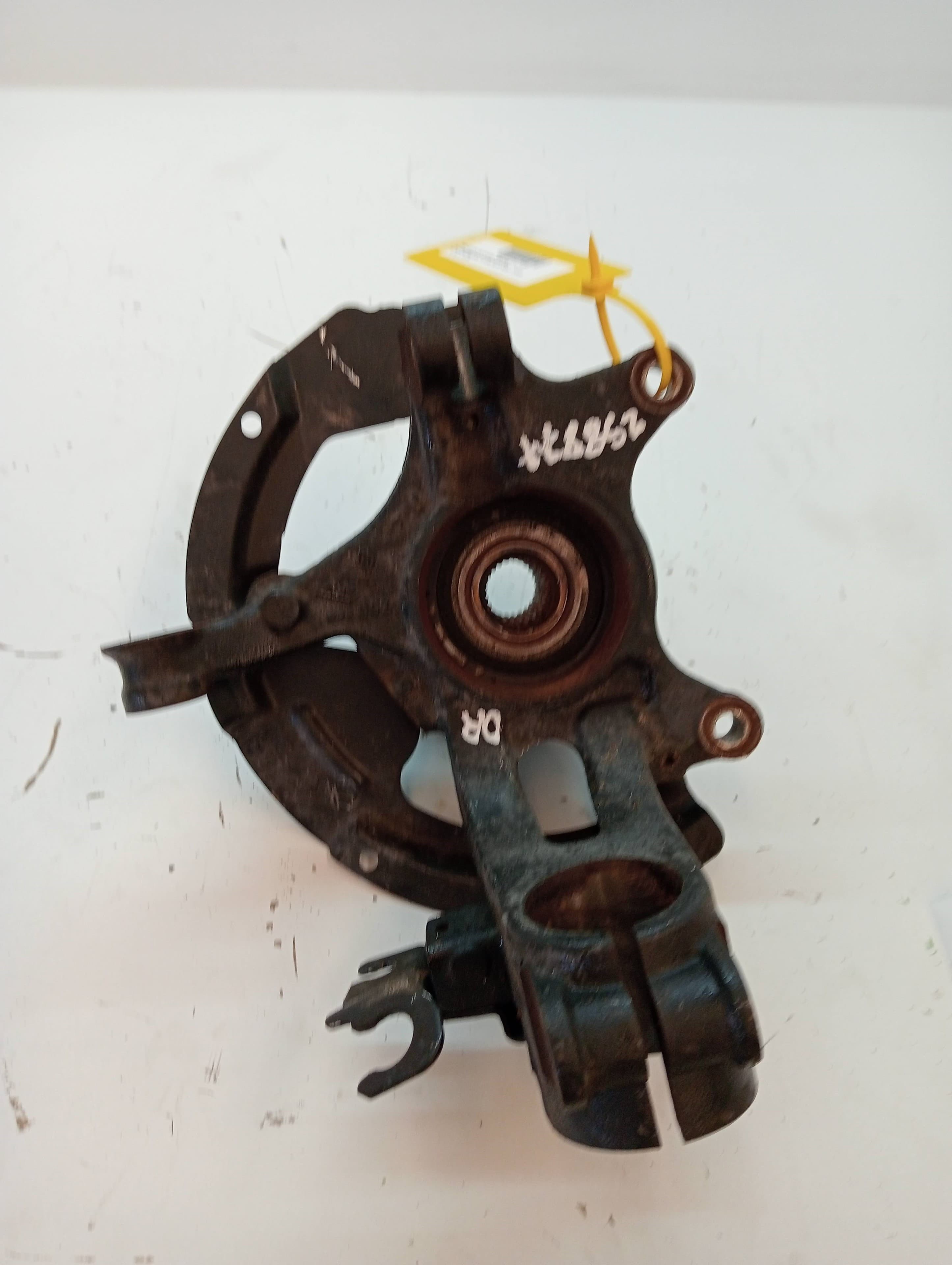 Mangueta delantera derecha RENAULT MEGANE IV BERLINA 5P 3