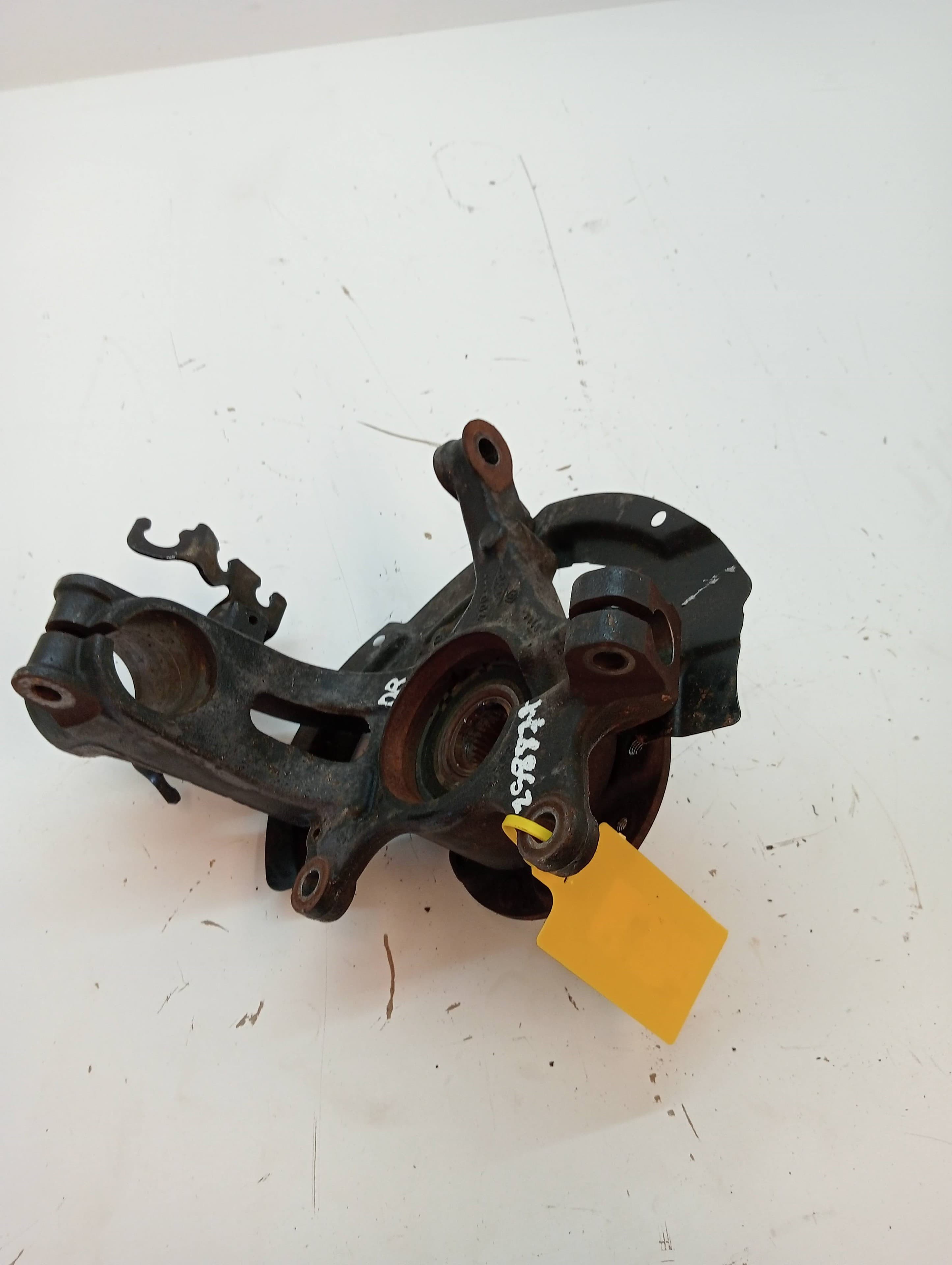 Mangueta delantera derecha RENAULT MEGANE IV BERLINA 5P