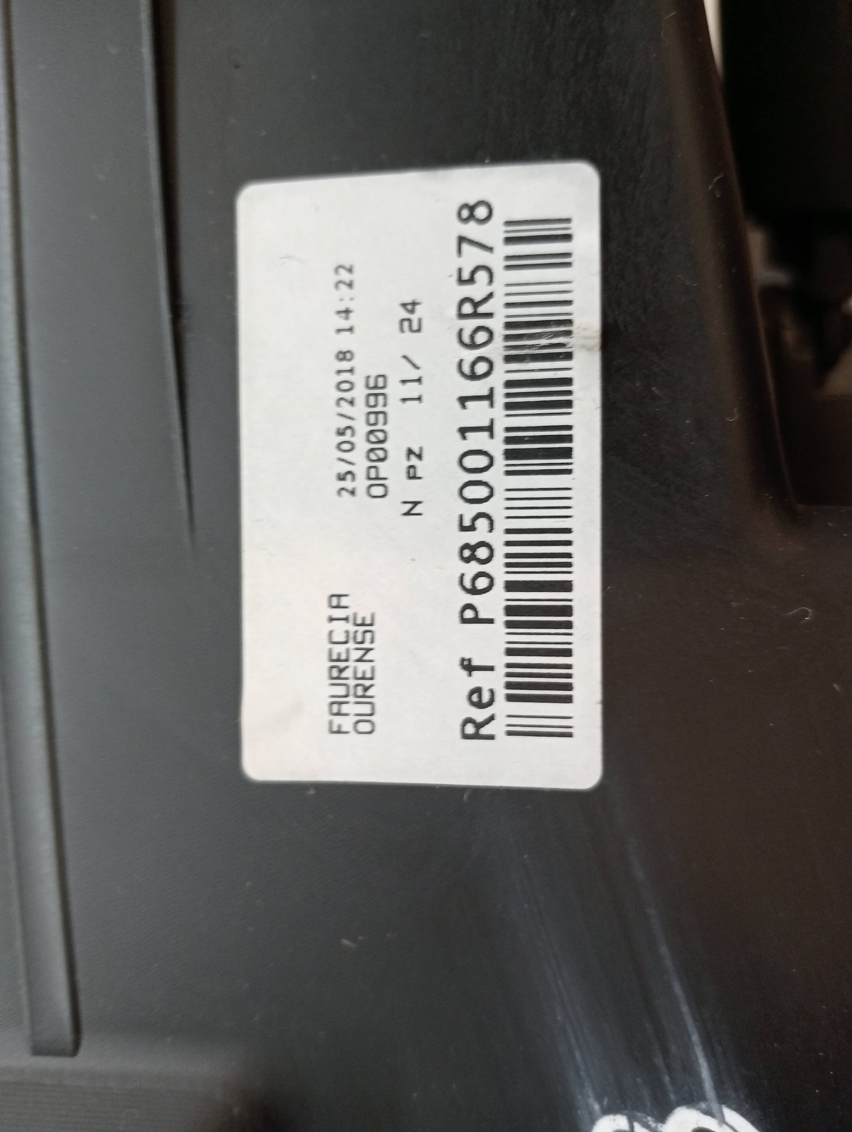 Guantera RENAULT MEGANE IV BERLINA 5P 2