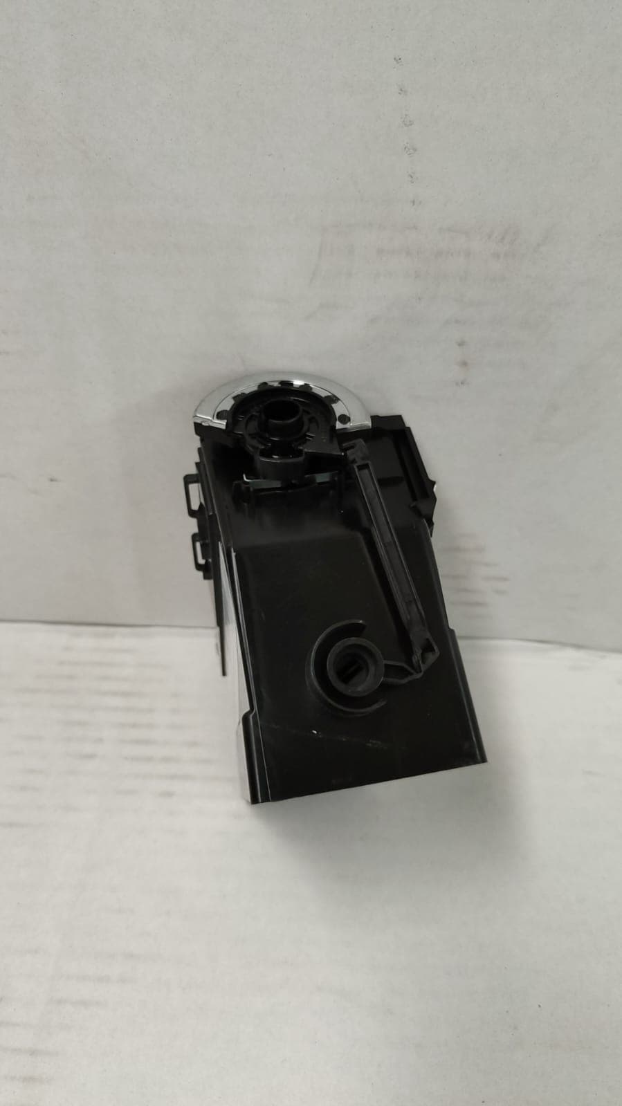 Recambio RENAULT MEGANE IV BERLINA 5P ref. 687600666R 4