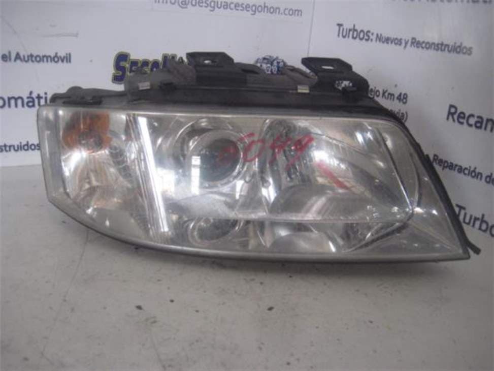 Faro derecho AUDI A6 BERLINA (4B2)
