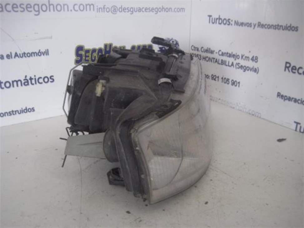 Faro derecho AUDI A6 BERLINA (4B2) 2