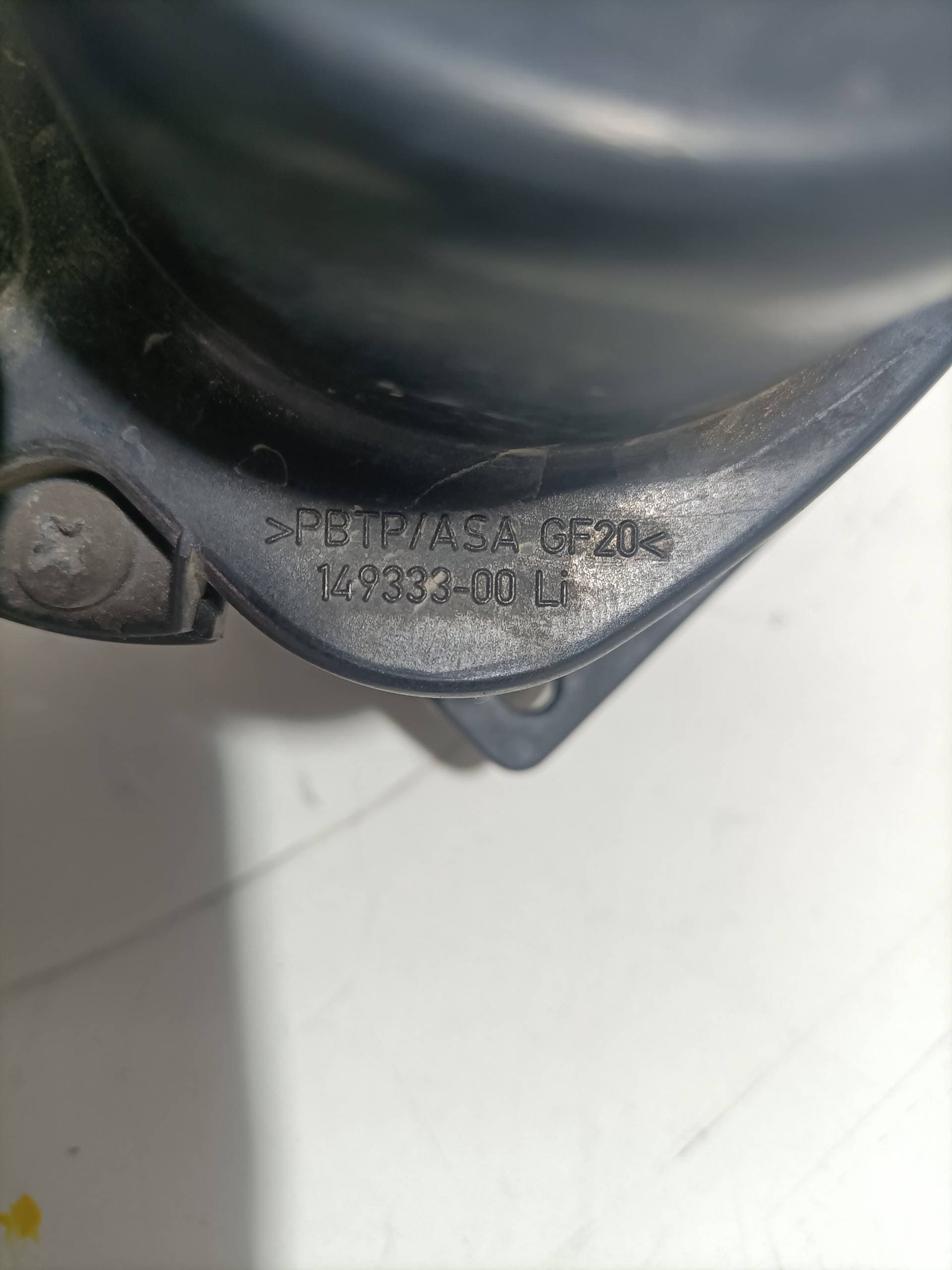 Faro antiniebla izquierdo AUDI A6 BERLINA (4B2) 3