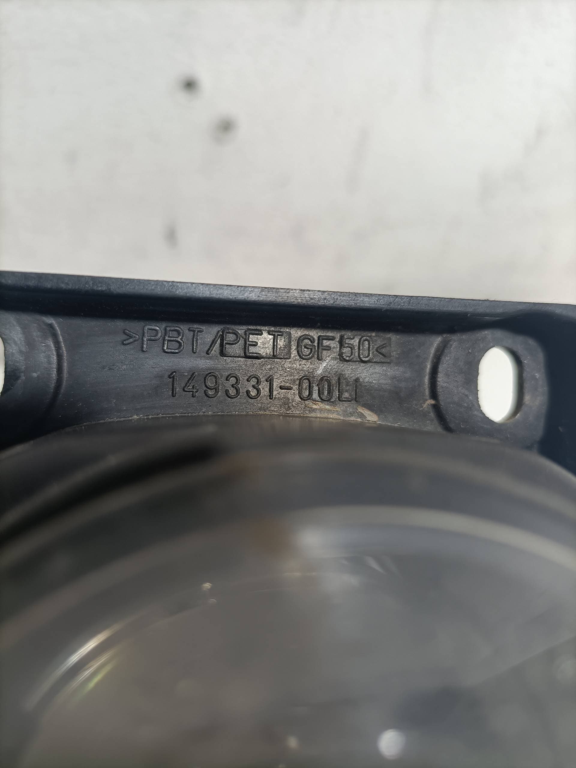 Faro antiniebla izquierdo AUDI A6 BERLINA (4B2) 2