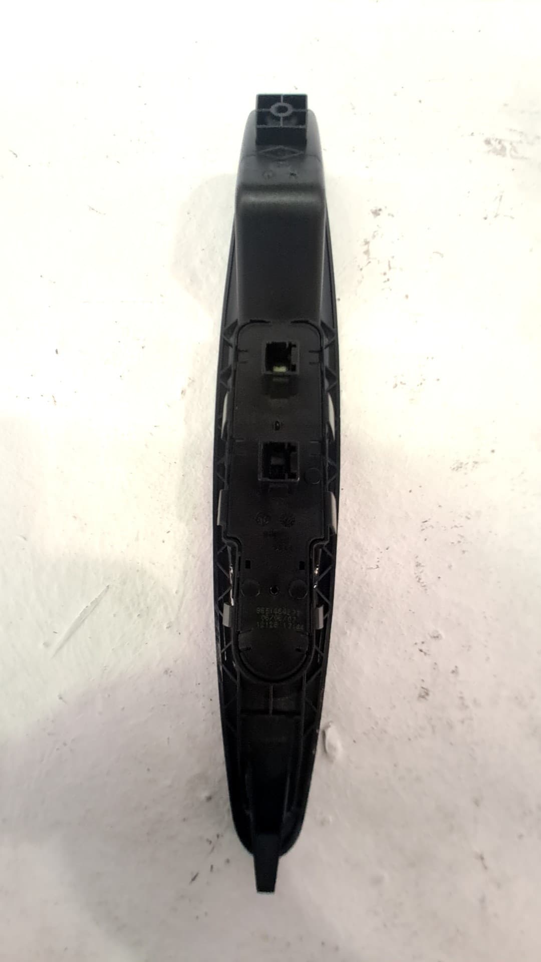 Mando elevalunas delantero izquierdo CITROEN C4 BERLINA 2