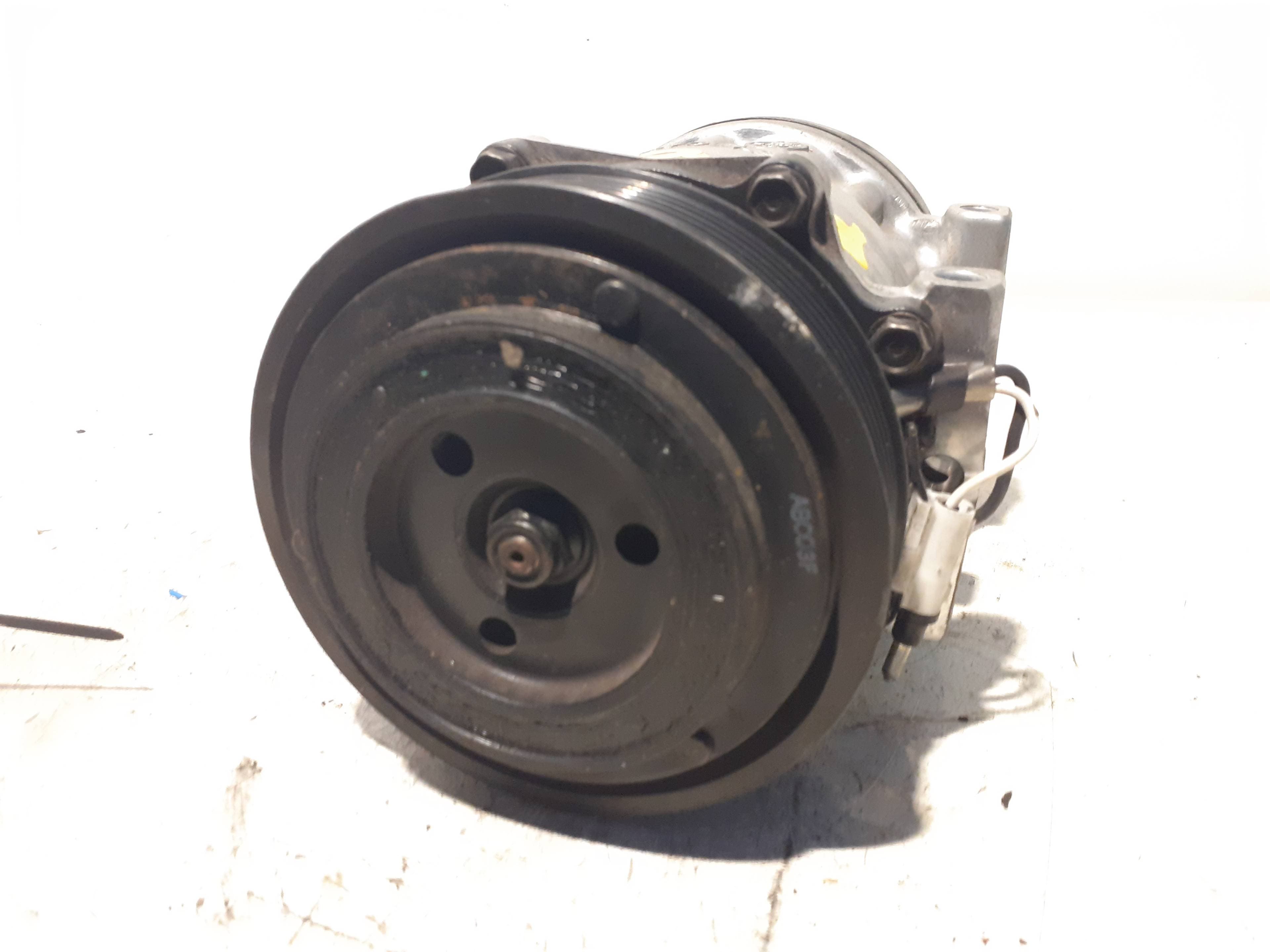 Recambio RENAULT LAGUNA (B56) ref. 7700111298