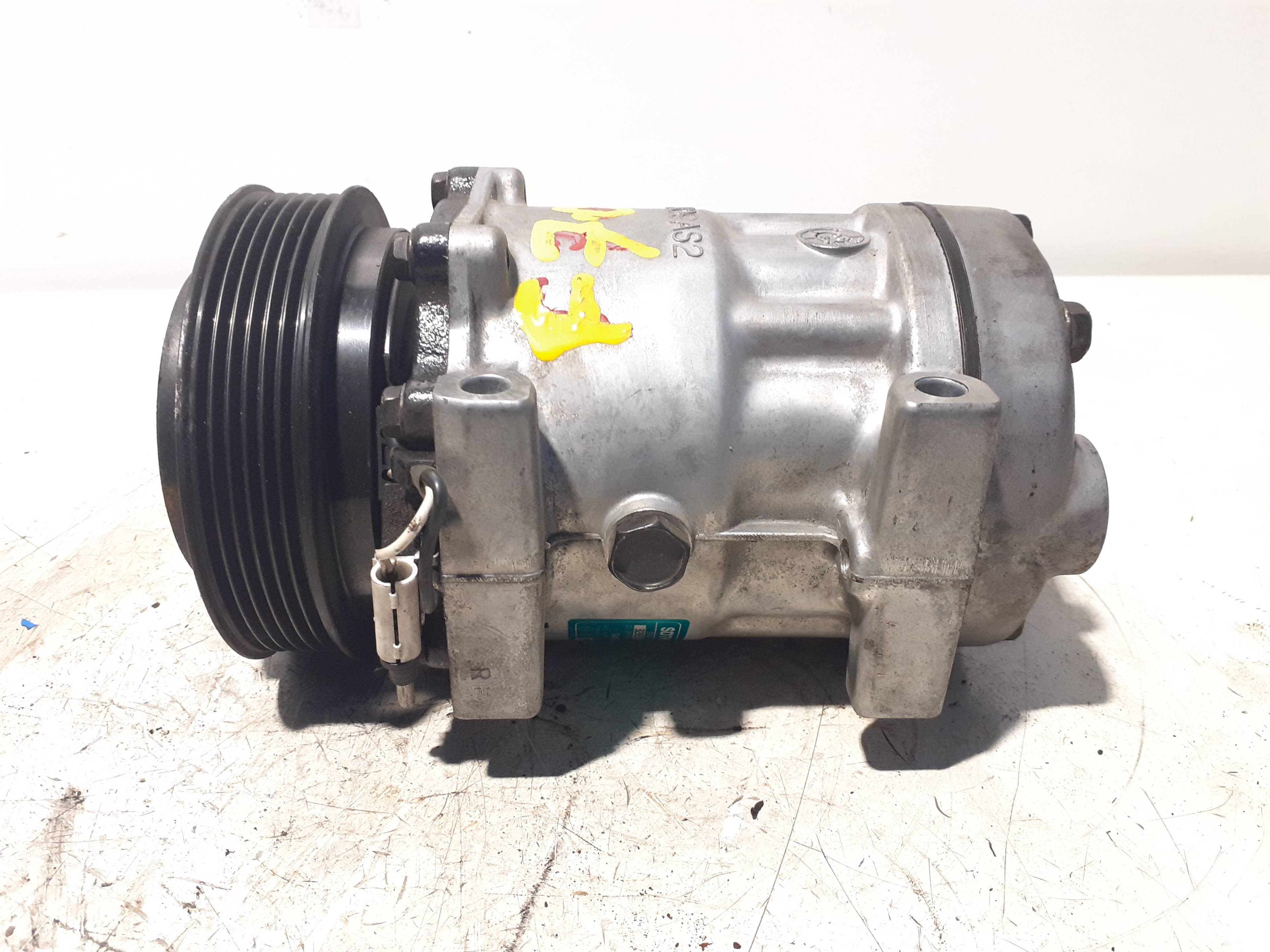Recambio RENAULT LAGUNA (B56) ref. 7700111298 4