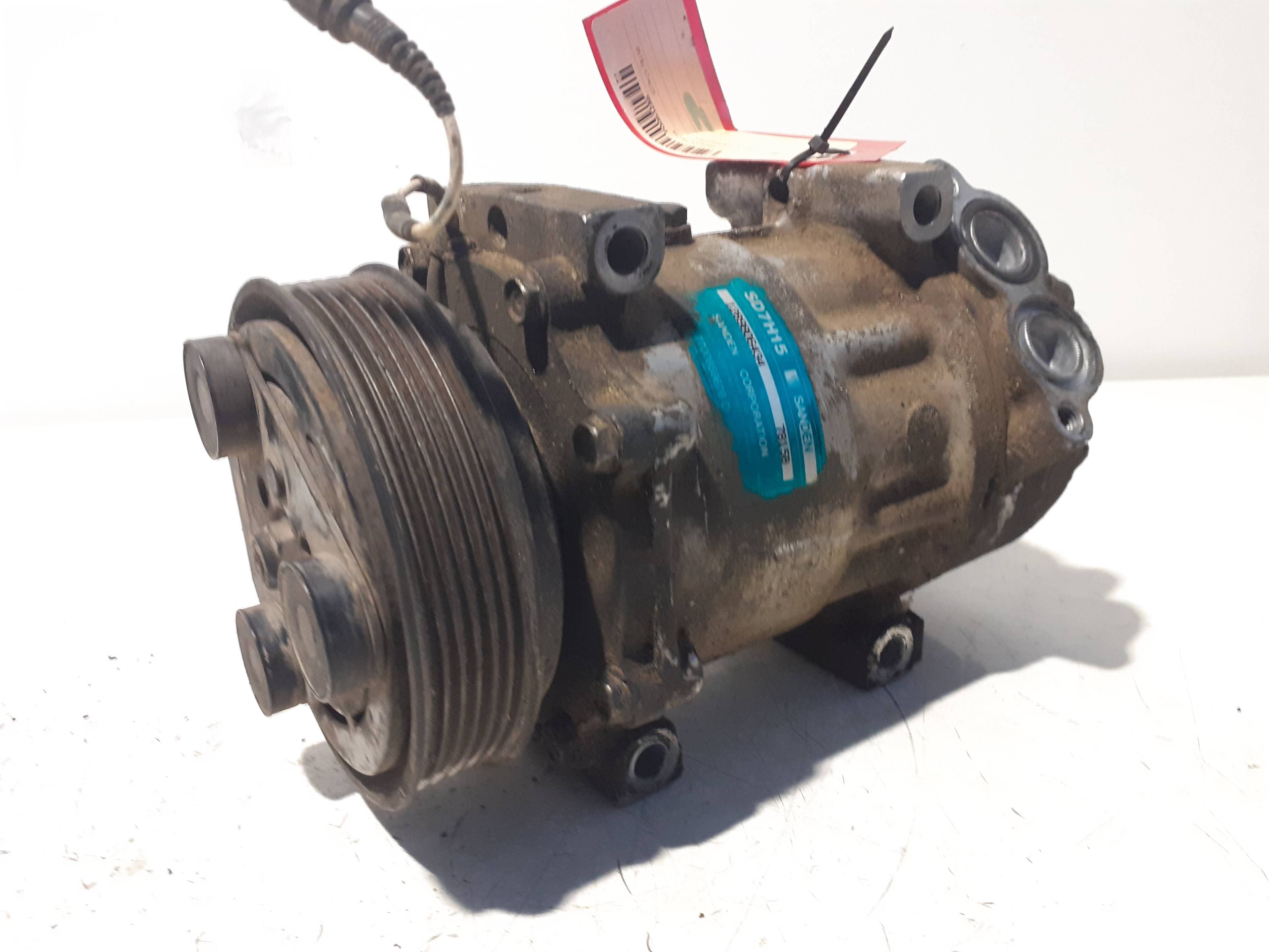 Recambio RENAULT LAGUNA (B56) ref. 7700859676D 4