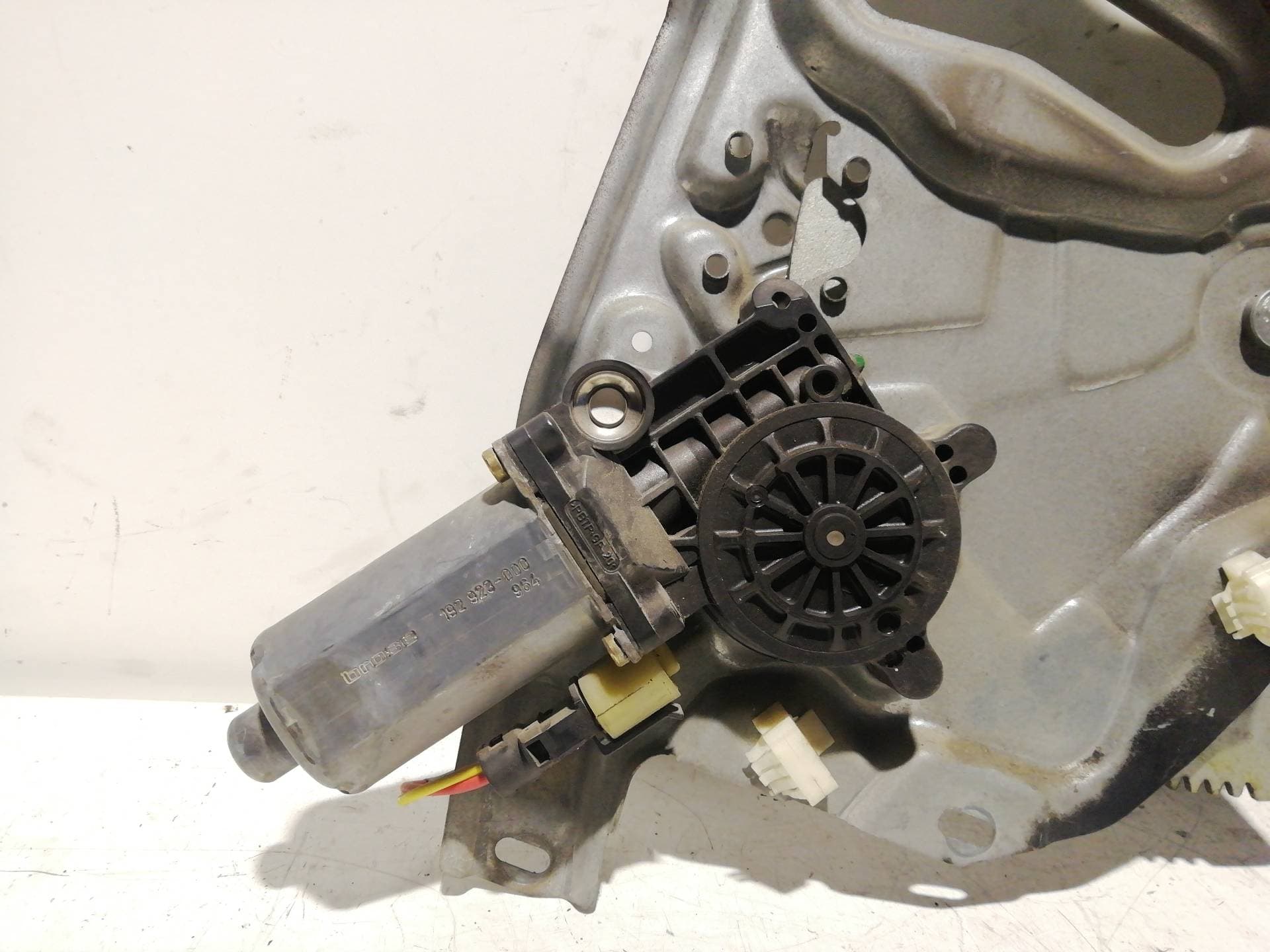 Elevalunas trasero derecho RENAULT LAGUNA (B56)