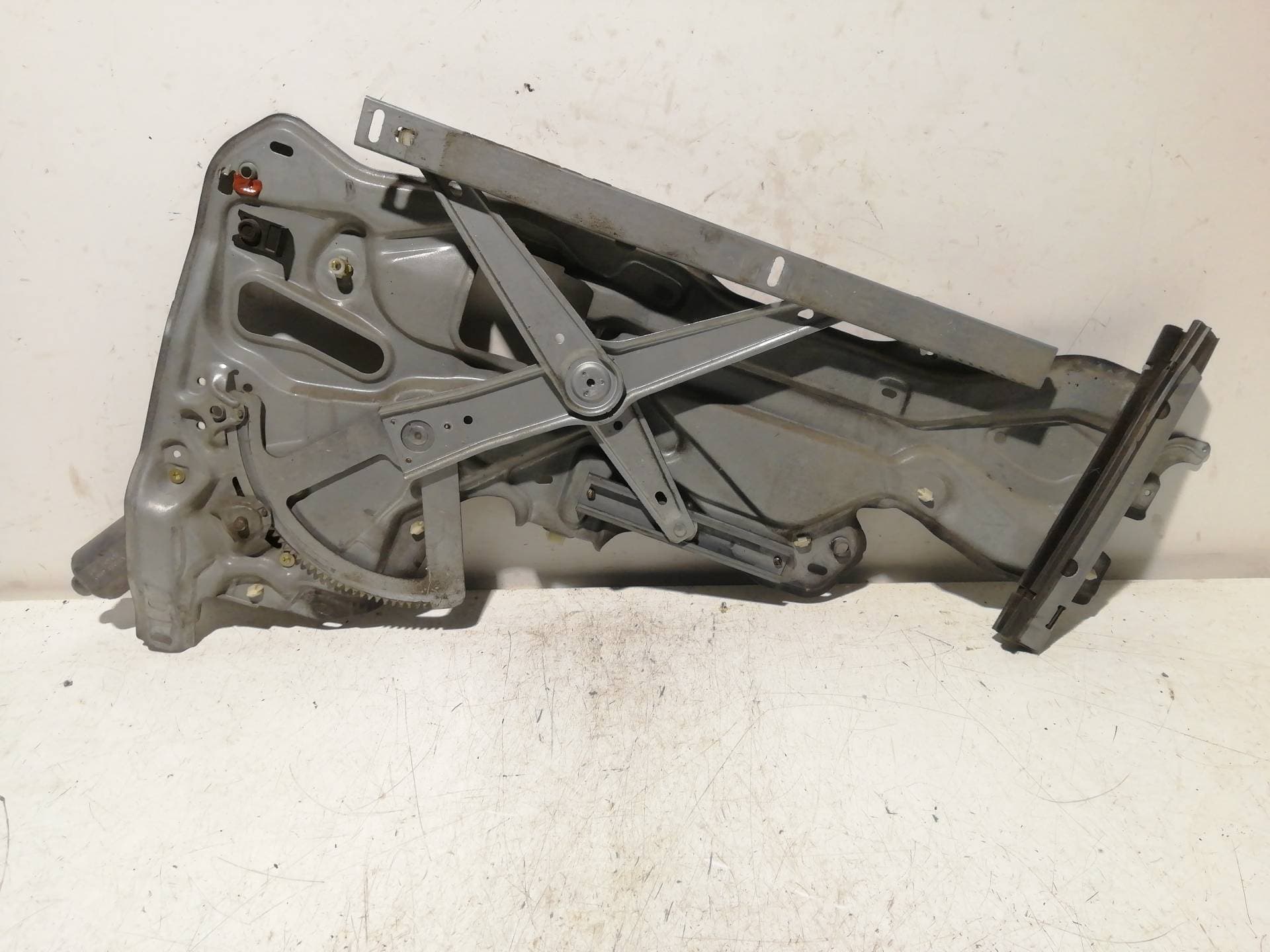 Elevalunas trasero izquierdo RENAULT LAGUNA (B56) 3