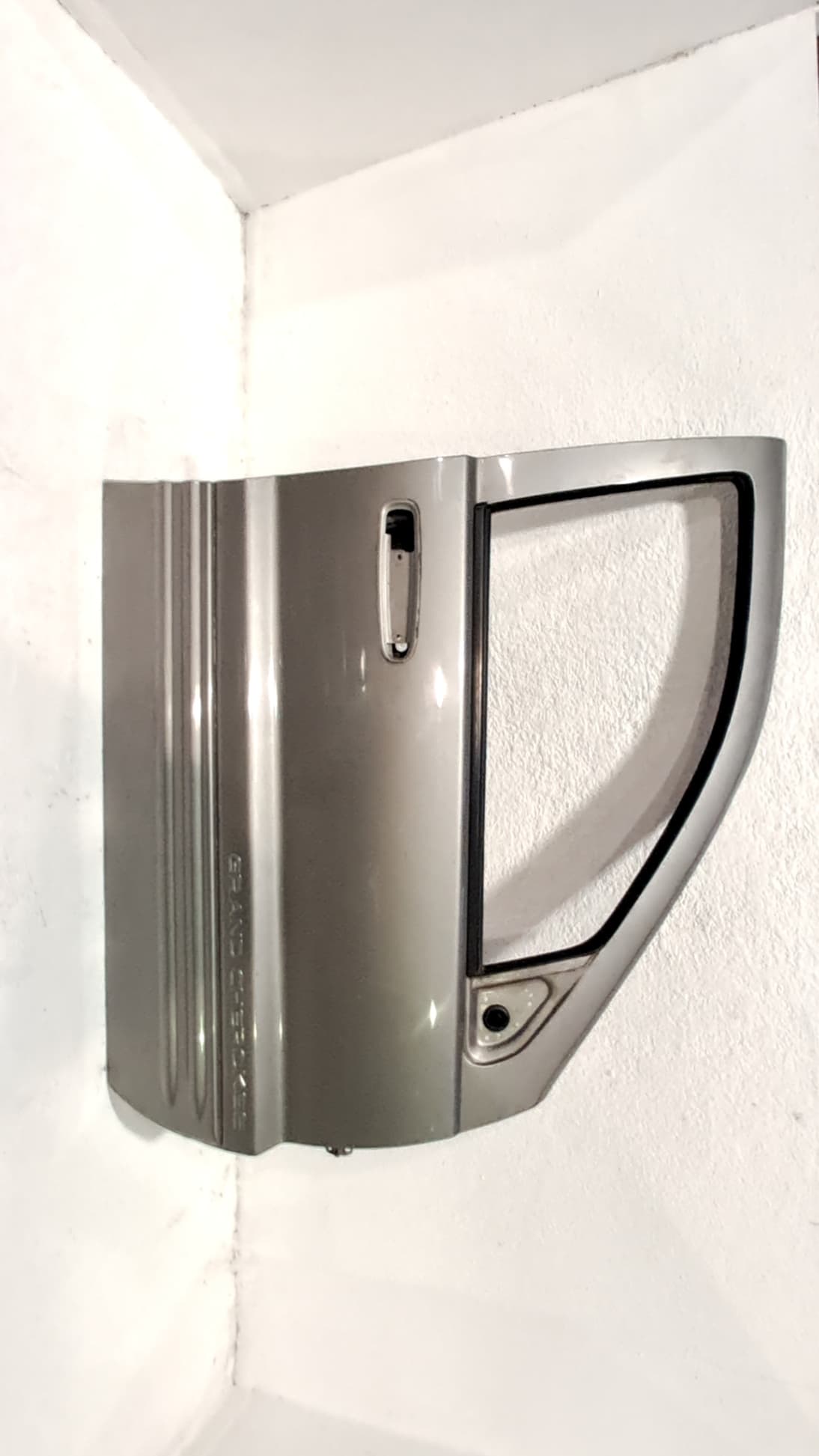 Puerta delantera derecha JEEP GRAND CHEROKEE (WL)