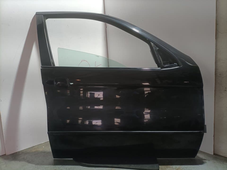 Puerta delantera derecha BMW X5 (E53)