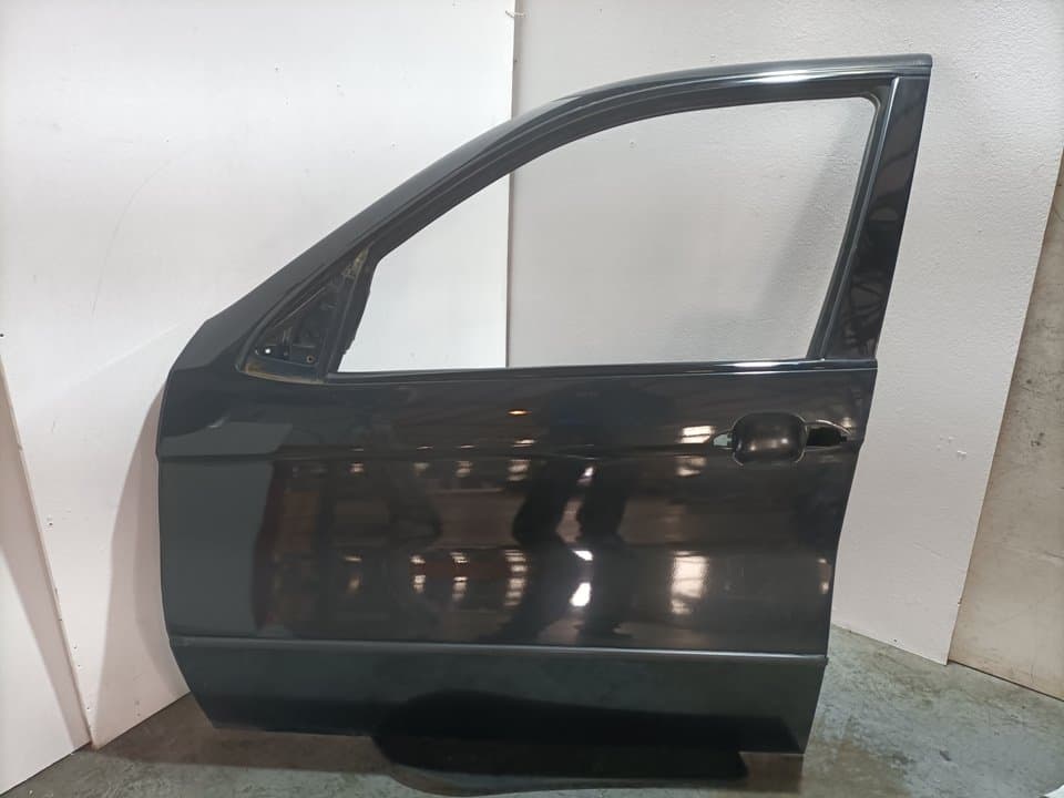 Puerta delantera izquierda BMW X5 (E53)