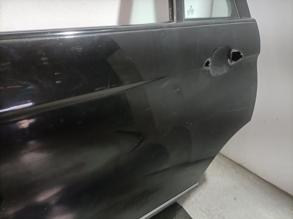 Puerta trasera izquierda BMW X5 (E53) 4