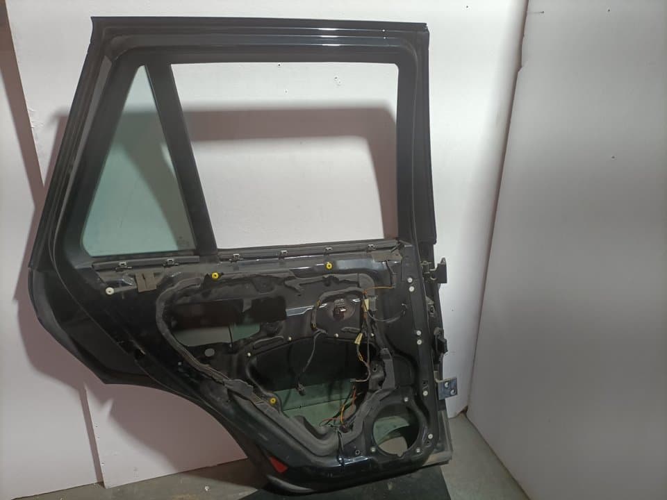 Puerta trasera izquierda BMW X5 (E53) 3