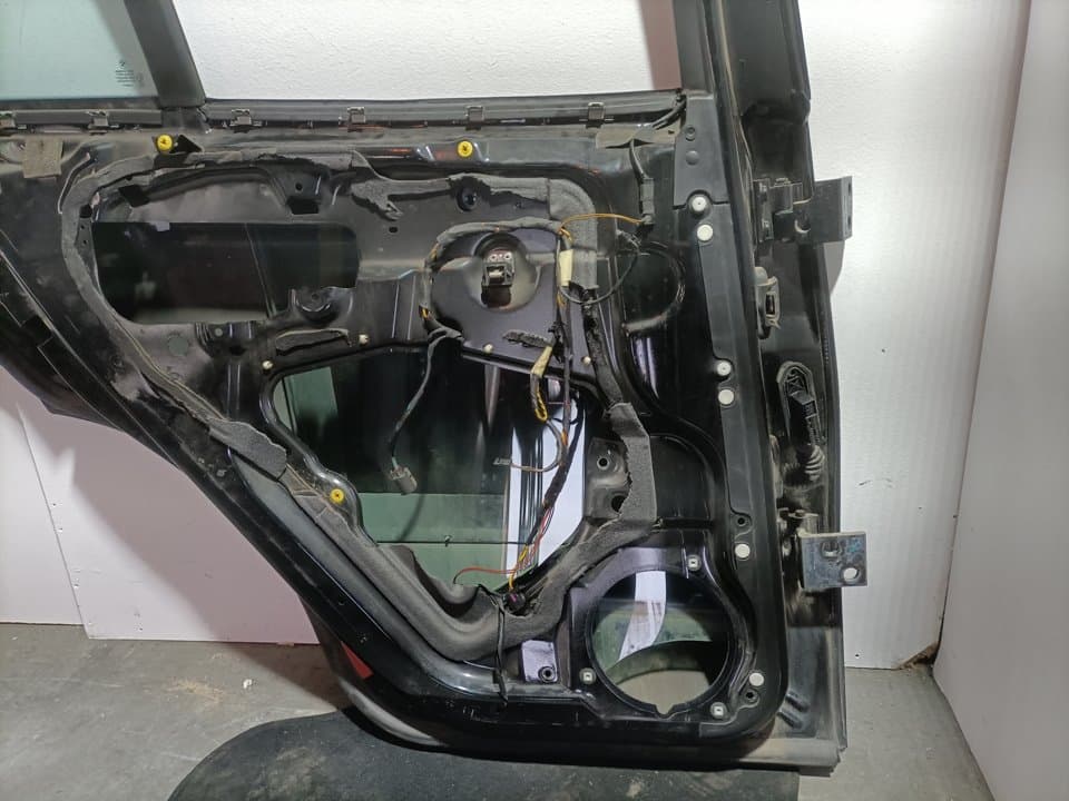 Puerta trasera izquierda BMW X5 (E53) 2