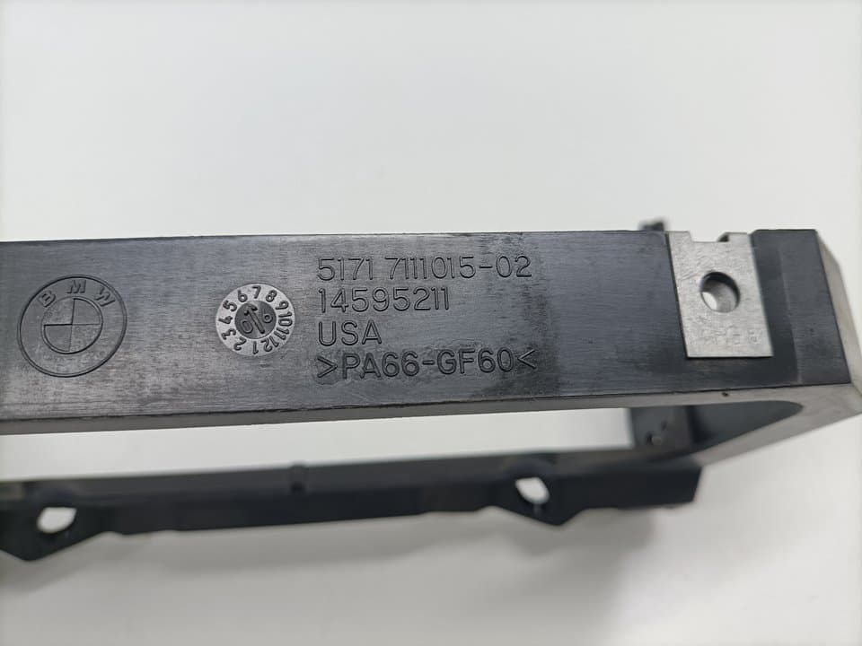 Plastico BMW X5 (E53) 2