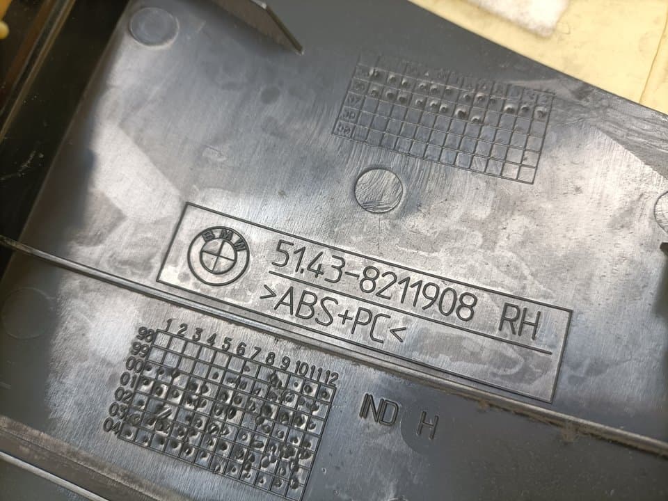 Plastico BMW X5 (E53) 4