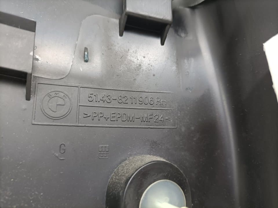 Plastico BMW X5 (E53) 2
