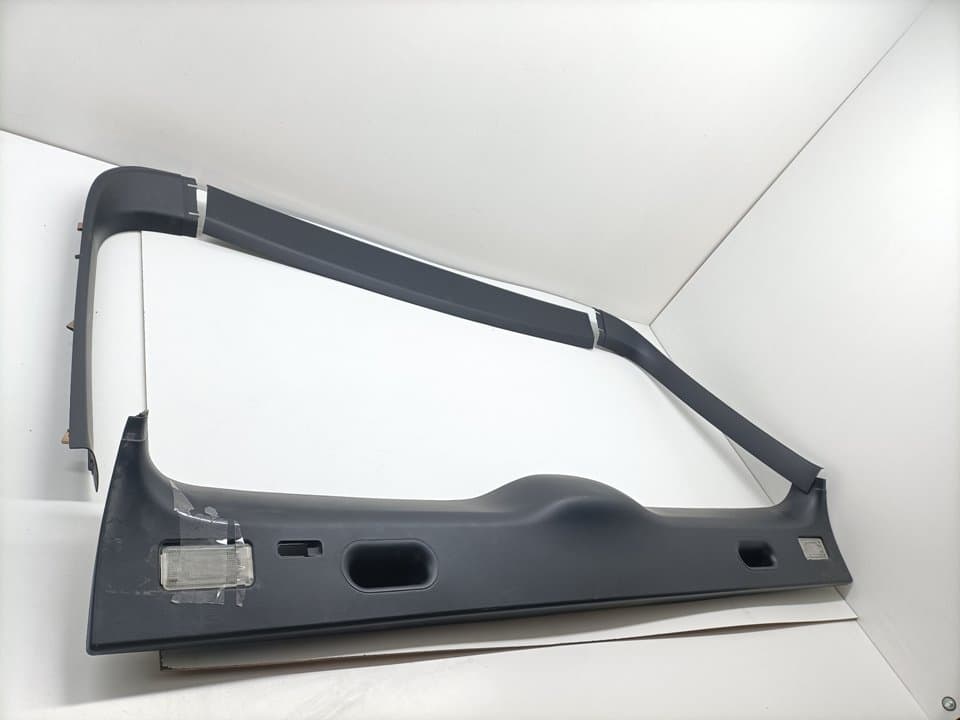 Guarnecido porton trasero BMW X5 (E53)