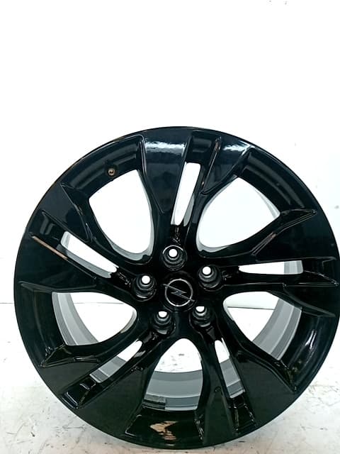 Llanta OPEL CORSA E