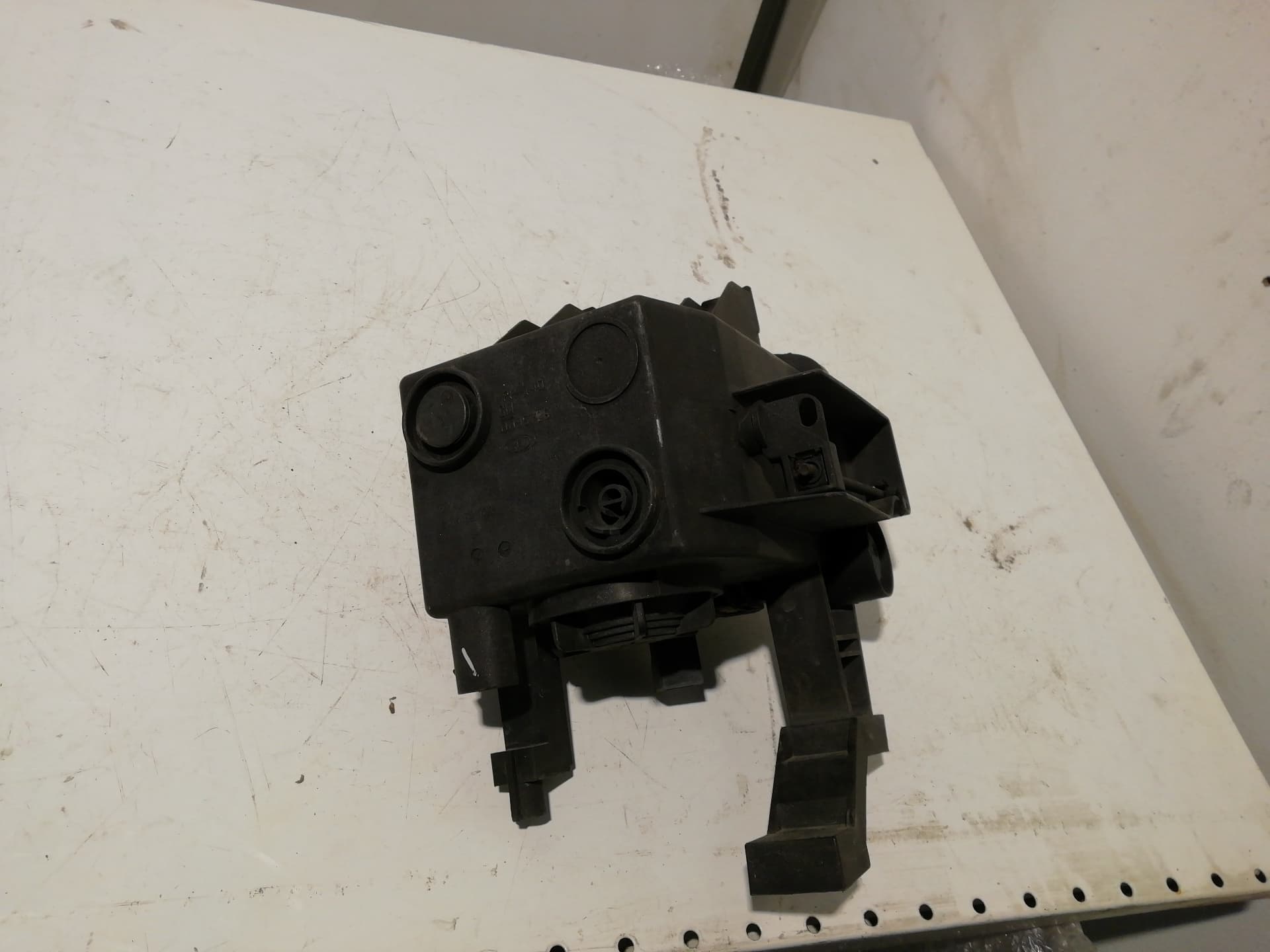Faro antiniebla izquierdo OPEL ZAFIRA B 2