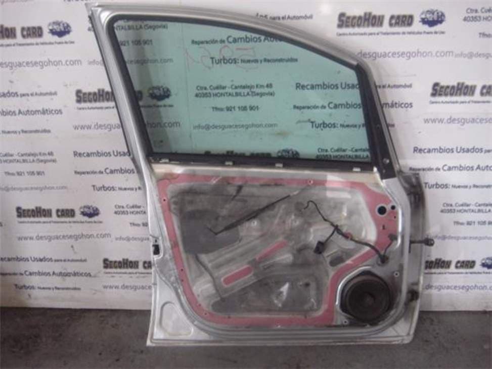 Puerta delantera izquierda OPEL ZAFIRA B 2