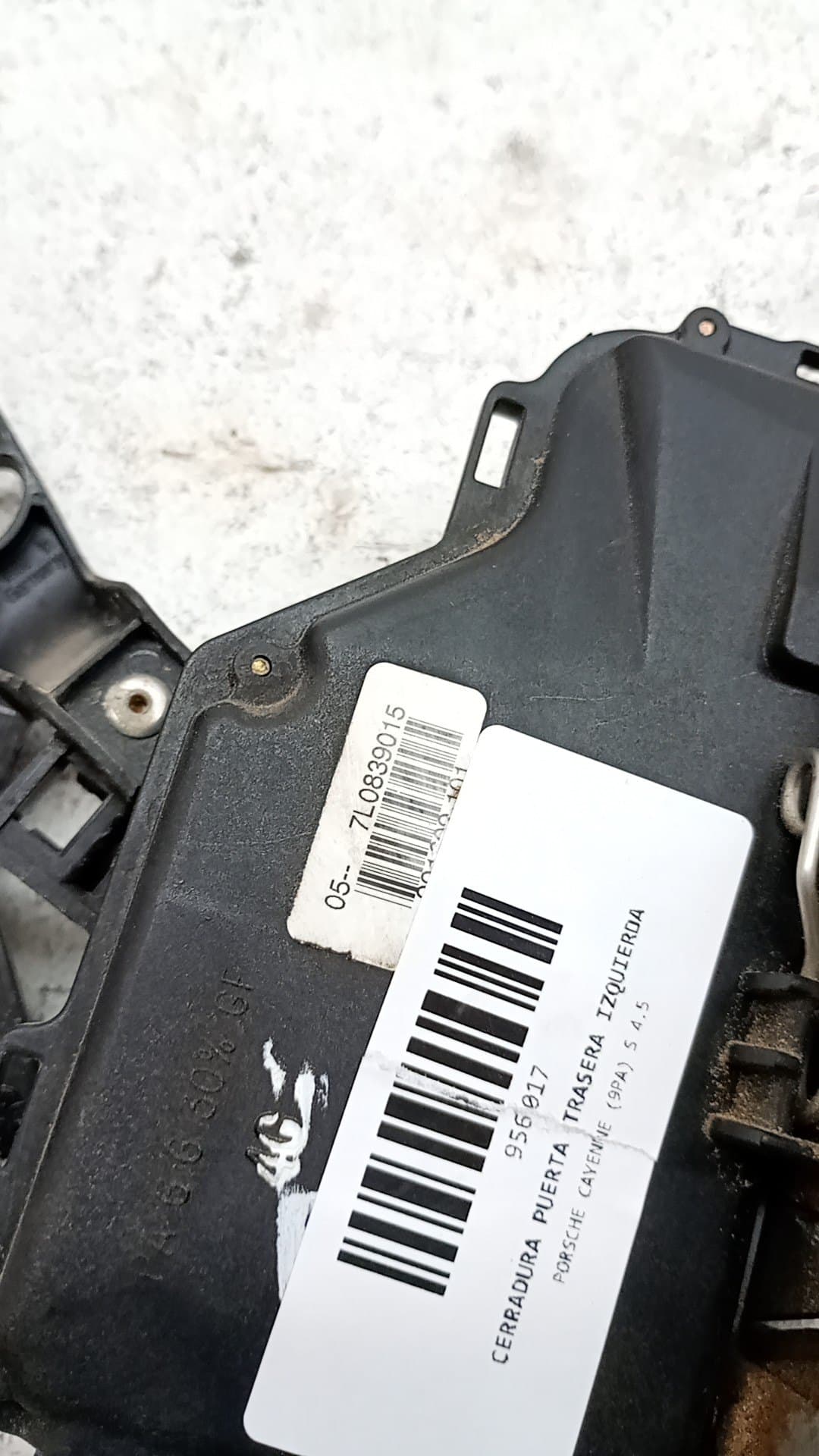 Cerradura puerta trasera izquierda PORSCHE CAYENNE (9PA) 2