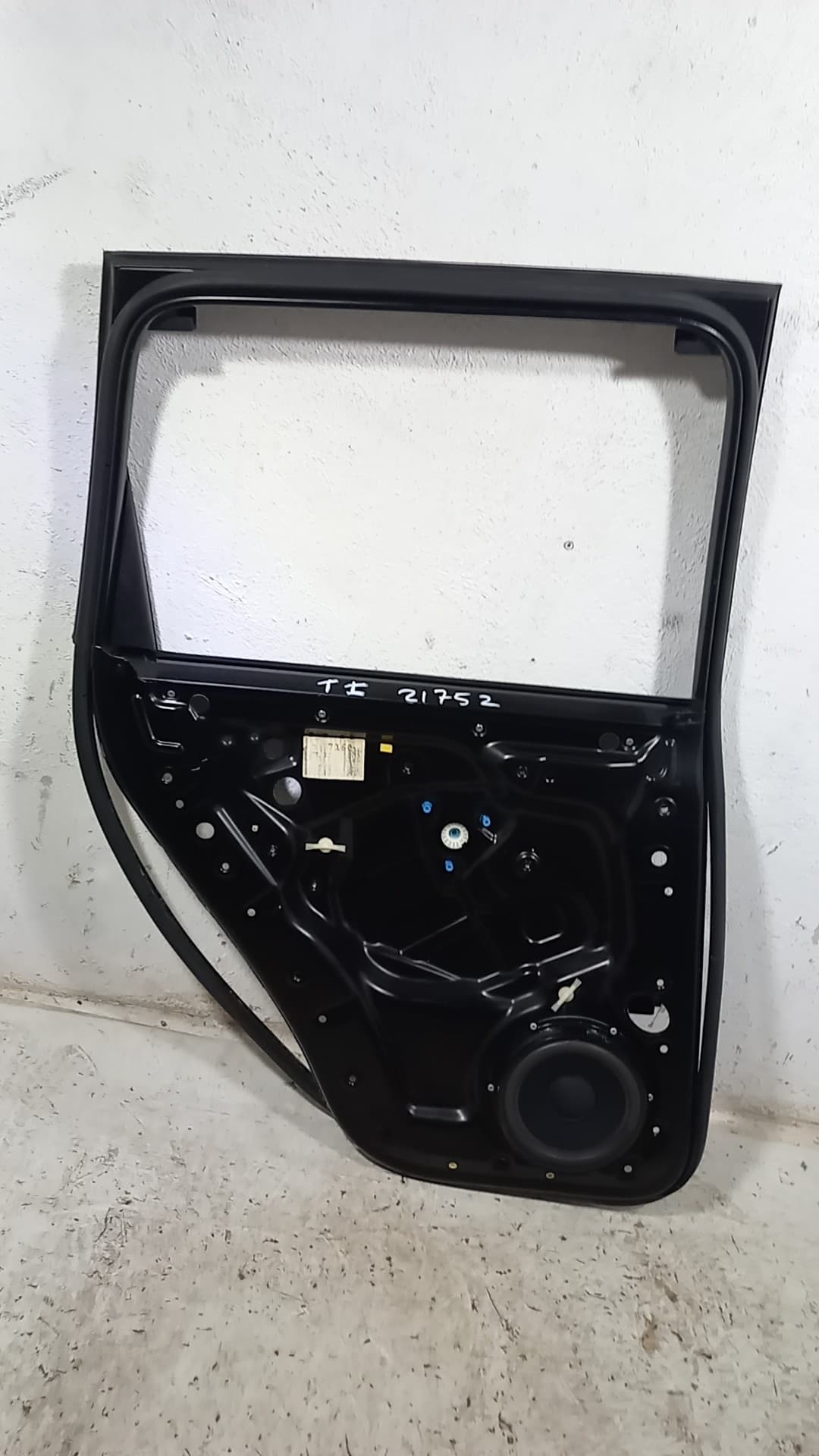 Elevalunas trasero izquierdo PORSCHE CAYENNE (9PA) 2