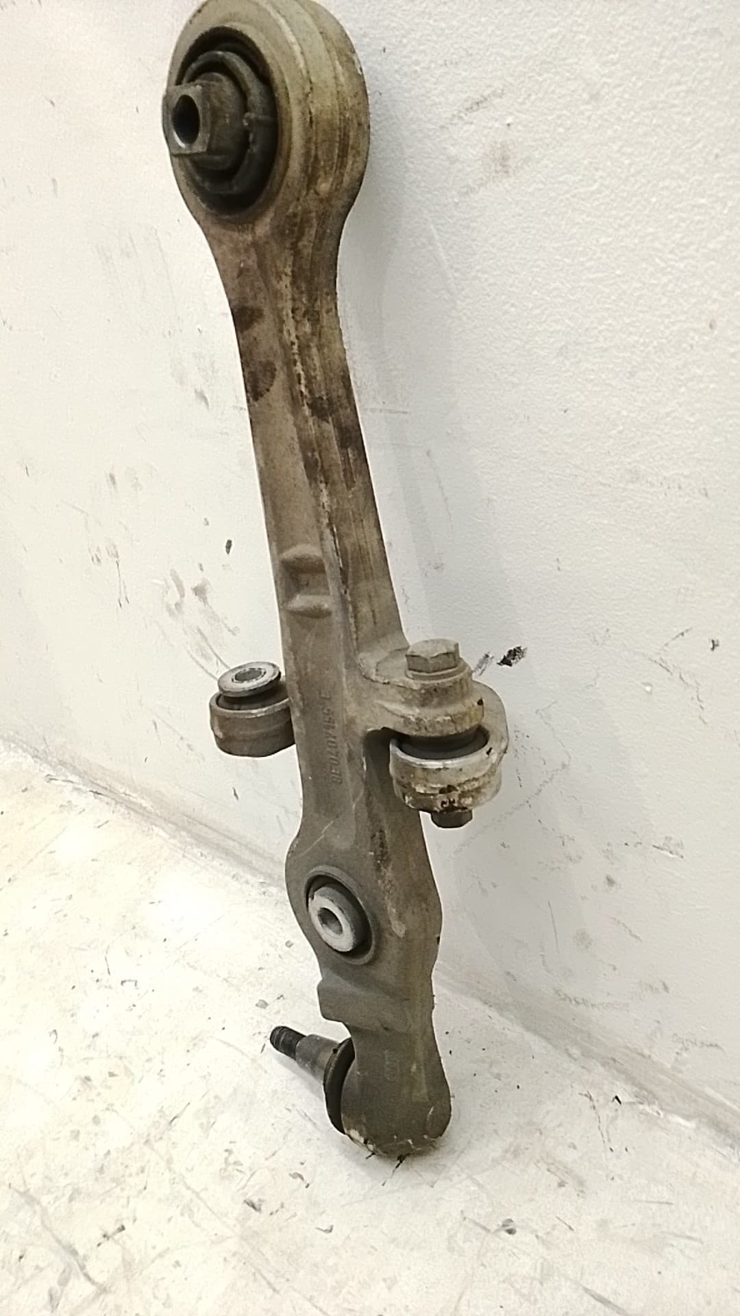 Brazo suspension inferior delantero izquierdo AUDI A4 AVANT (8E) 3