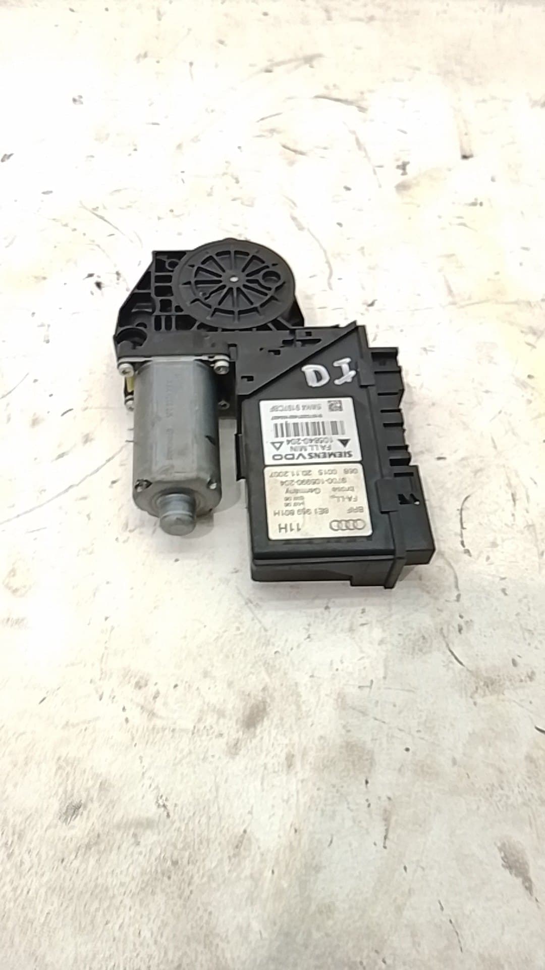 Motor elevalunas delantero izquierdo AUDI A4 AVANT (8E)