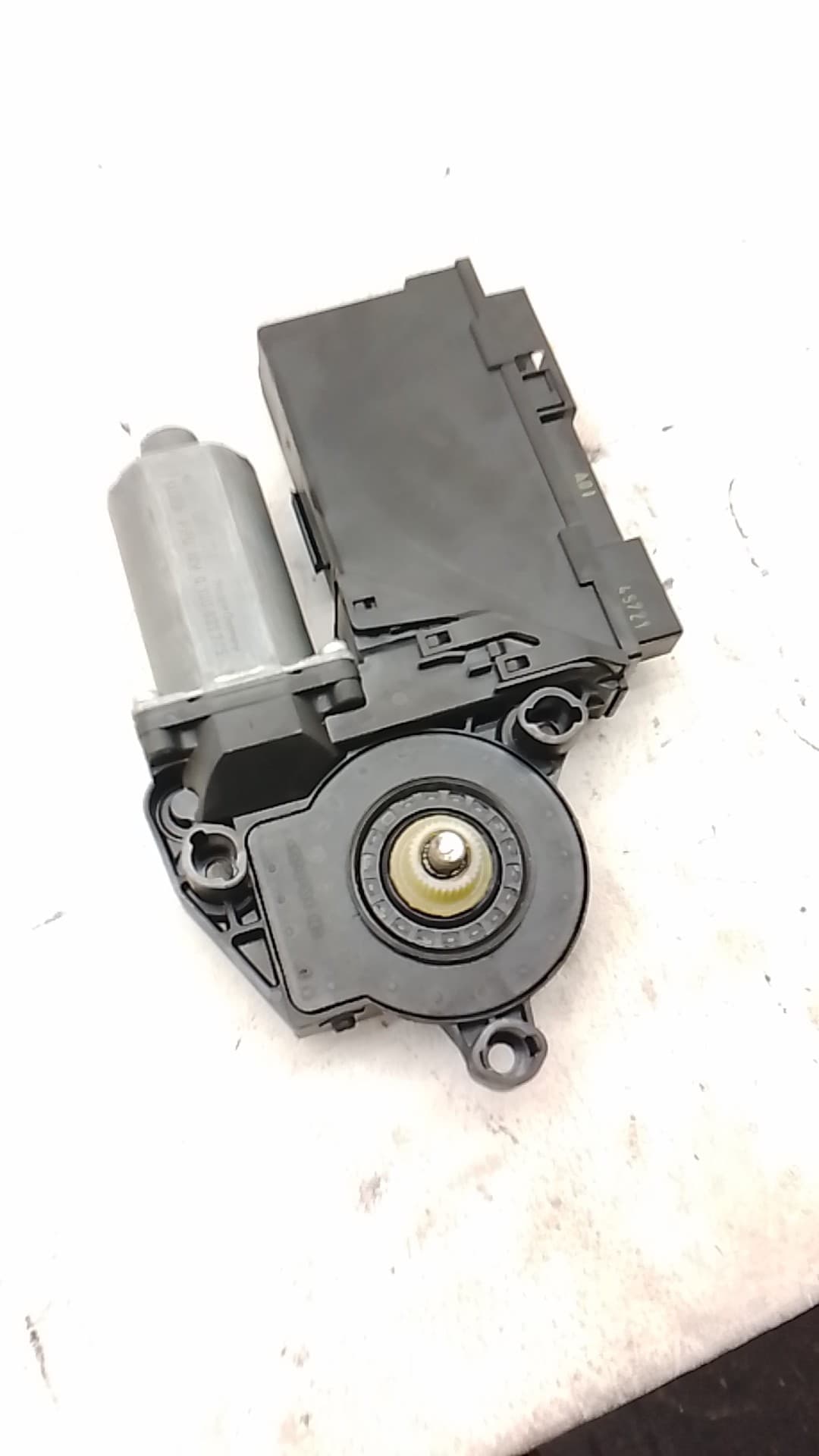 Motor elevalunas delantero izquierdo AUDI A4 AVANT (8E) 2
