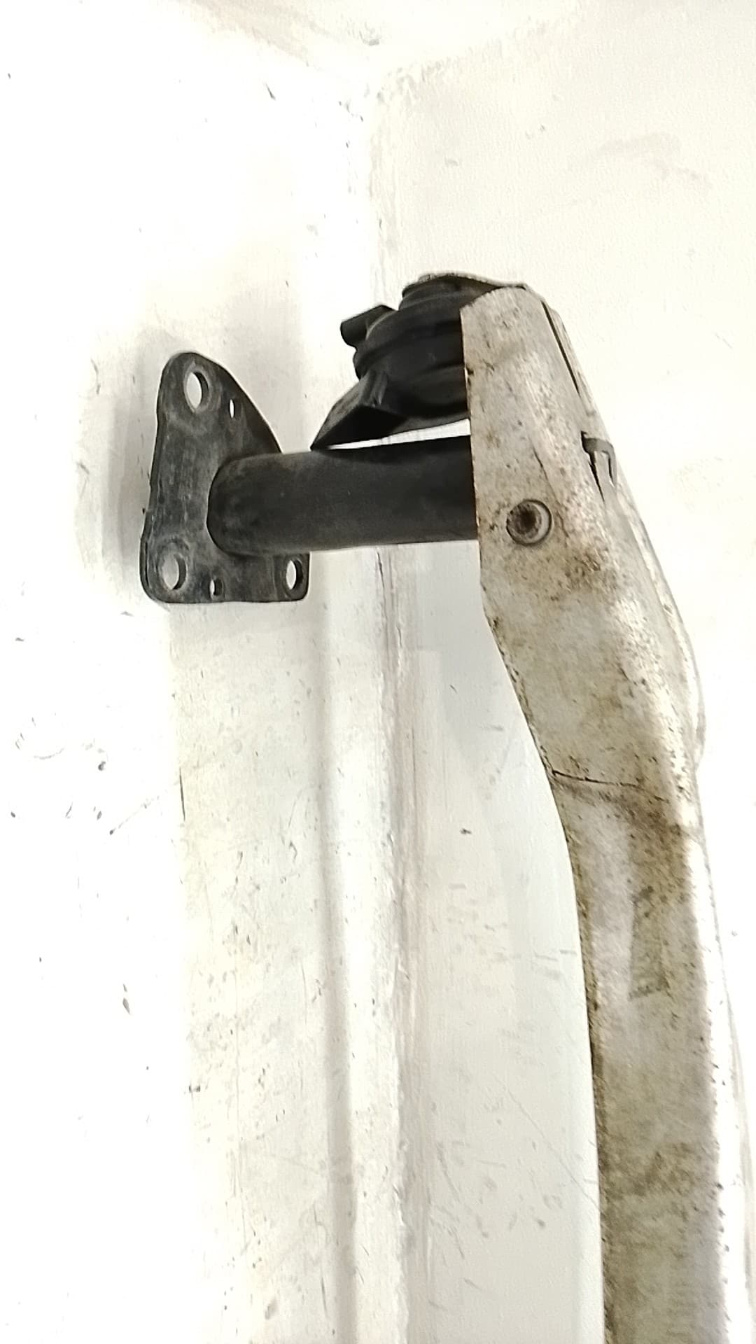 Refuerzo paragolpes delantero AUDI A4 AVANT (8E) 4