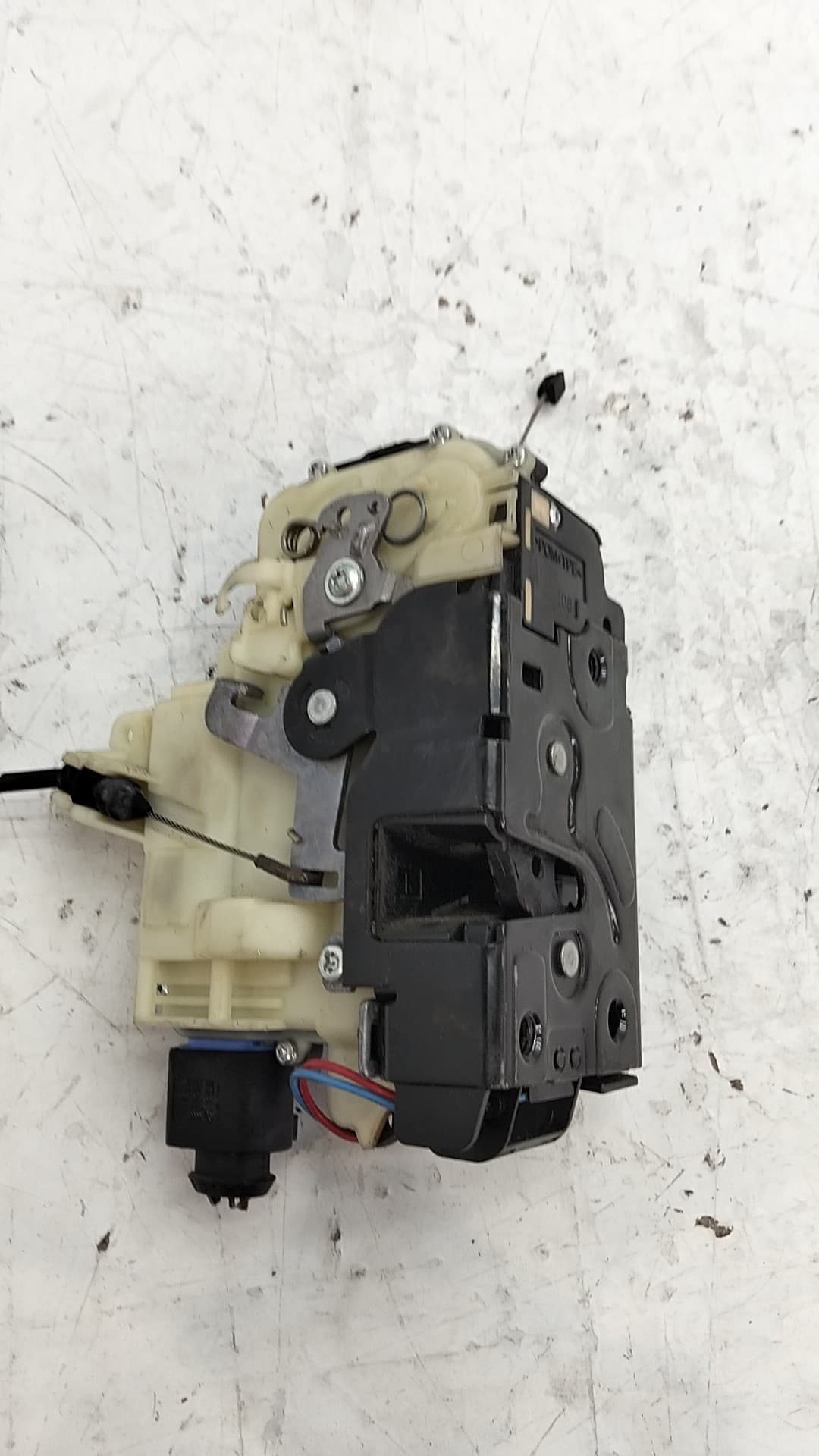 Cerradura puerta delantera derecha SEAT IBIZA (6L1)