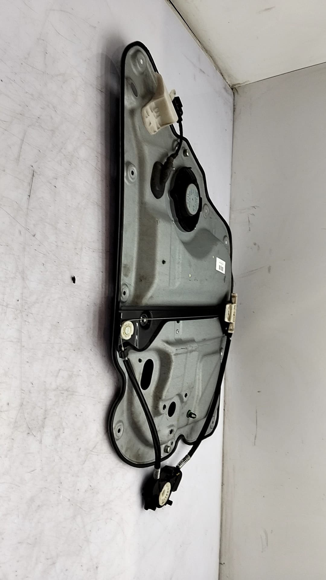 Elevalunas trasero izquierdo VOLKSWAGEN TOURAN (1T1) 2