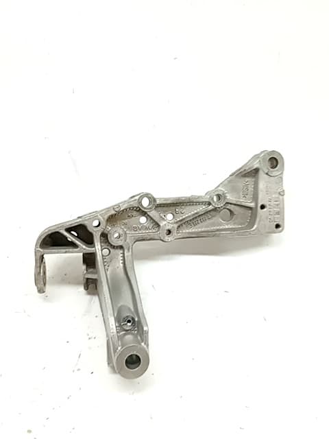 Soporte brazo suspension delantero derecho VOLKSWAGEN TOURAN (1T1) 4