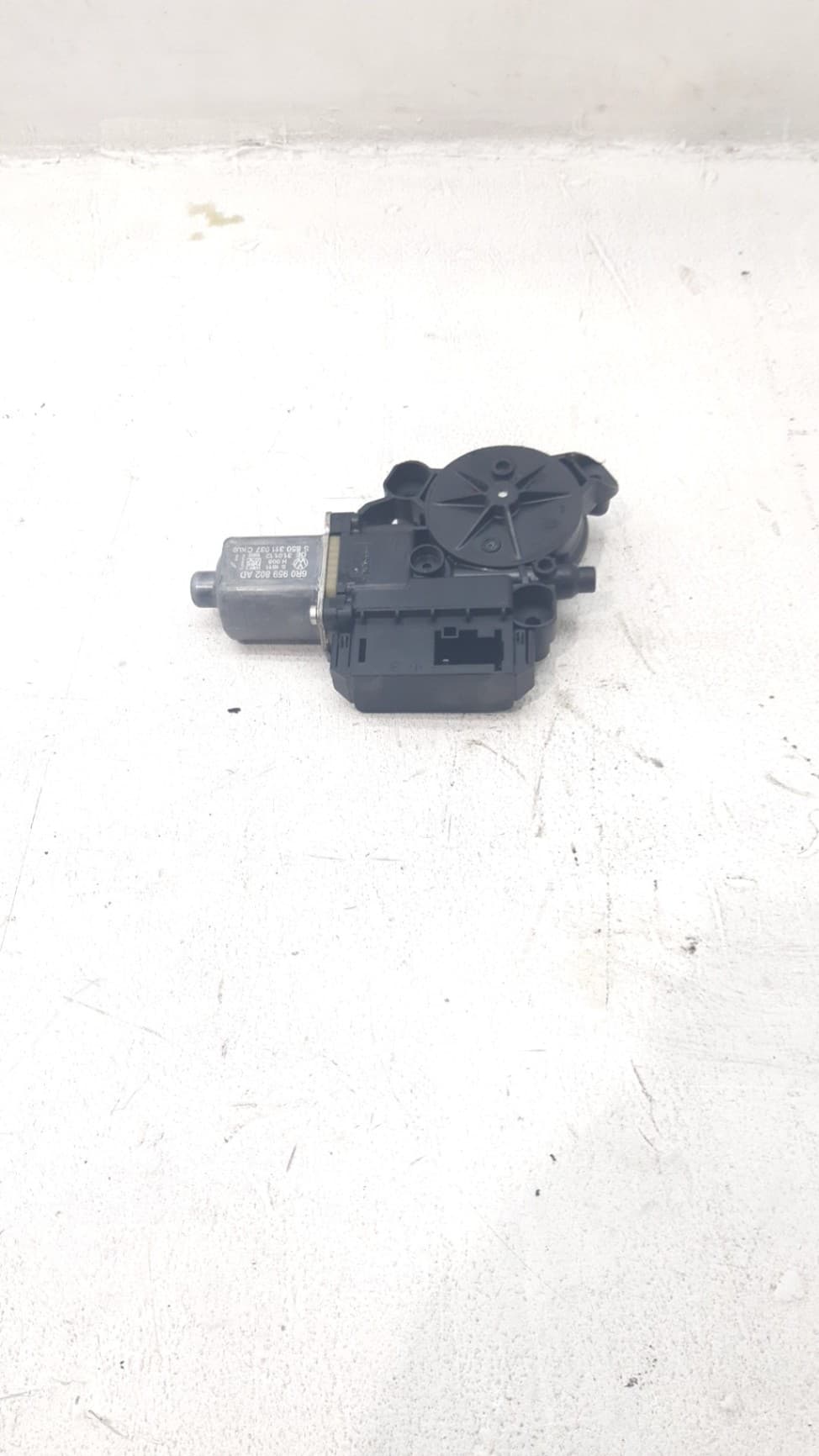 Motor elevalunas delantero derecho VOLKSWAGEN POLO (6R1) 2