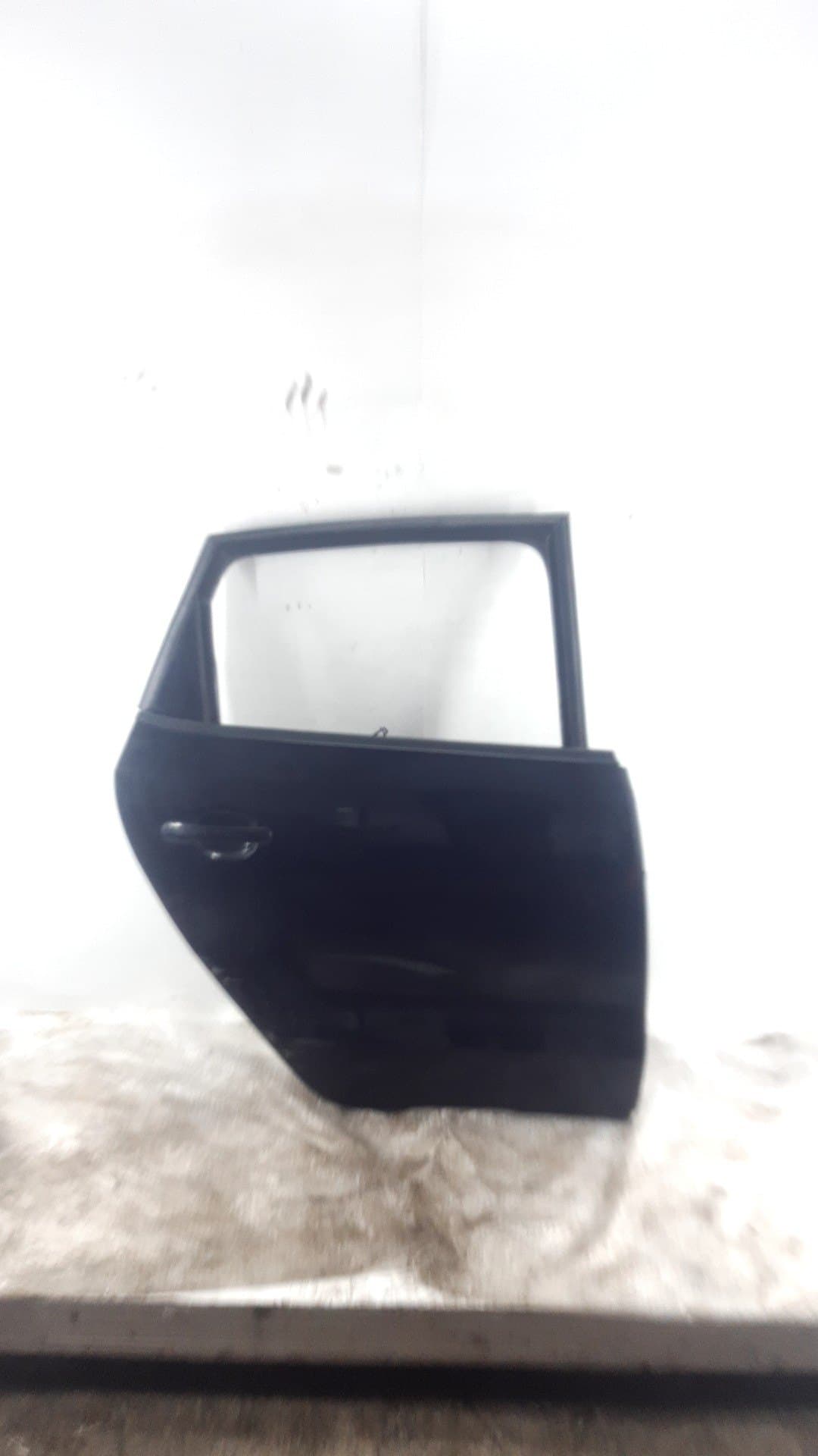Puerta trasera derecha VOLKSWAGEN POLO (6R1)