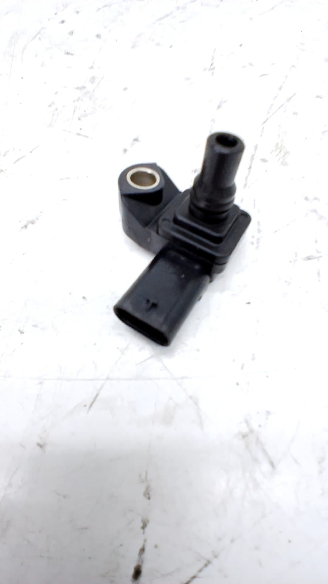 Recambio BMW SERIE 1 BERLINA (E81/E87) ref. 13627804742