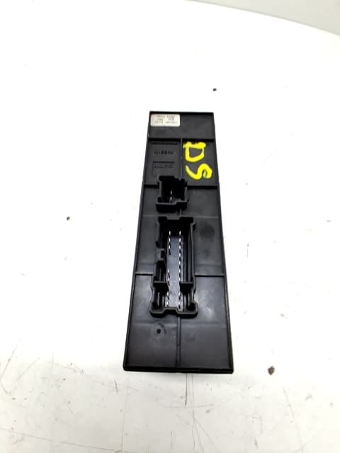 Mando elevalunas delantero izquierdo NISSAN JUKE (F15) 2