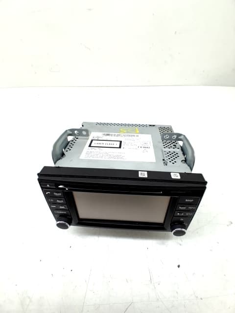 Sistema audio / radio cd NISSAN JUKE (F15) 3