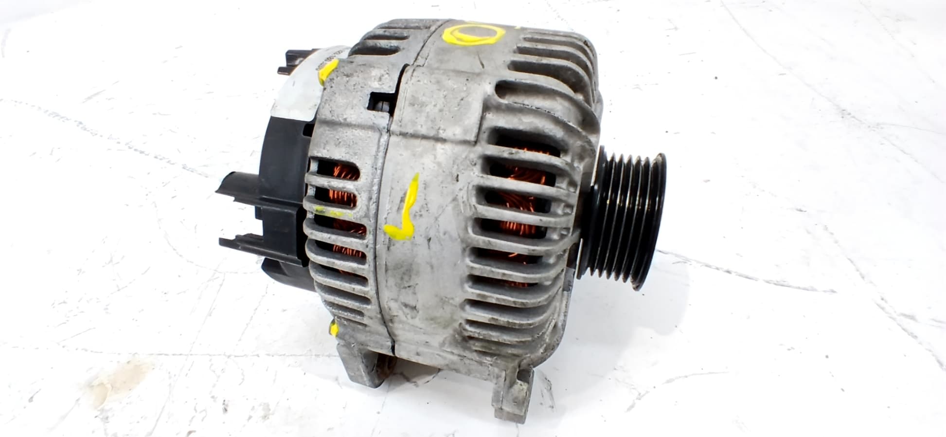 Alternador AUDI A6 AVANT (4F5)