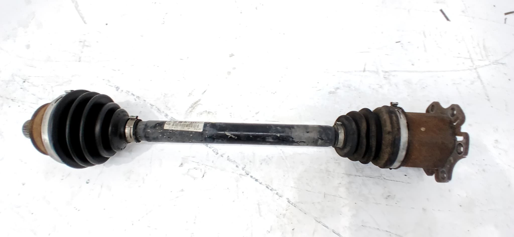 Transmision delantera izquierda AUDI A6 AVANT (4F5)