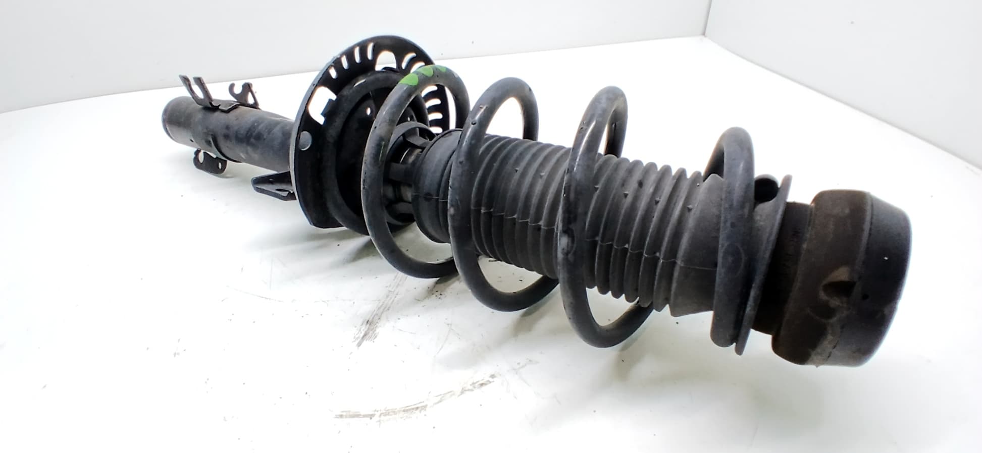 Amortiguador delantero izquierdo VOLKSWAGEN POLO (6R1) 2