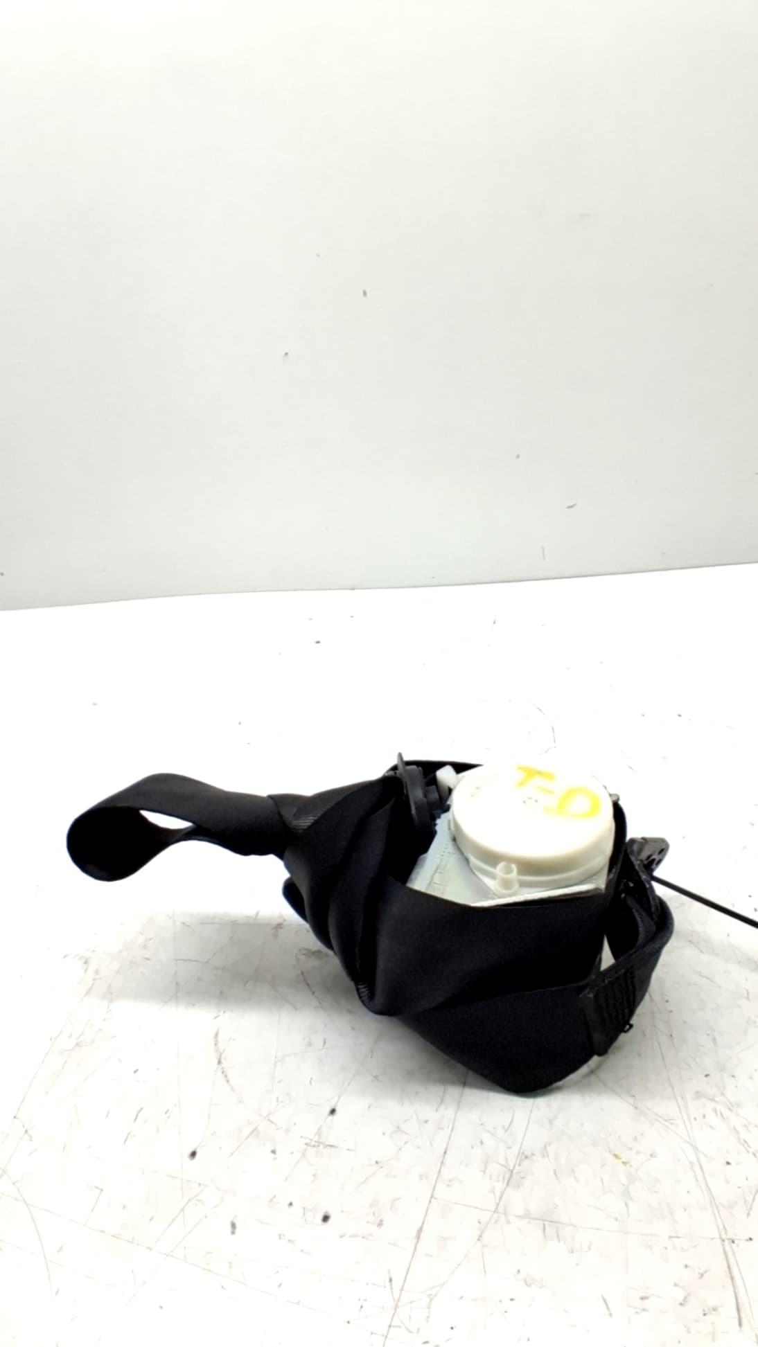 Cinturon seguridad trasero derecho VOLKSWAGEN POLO (6R1) 3