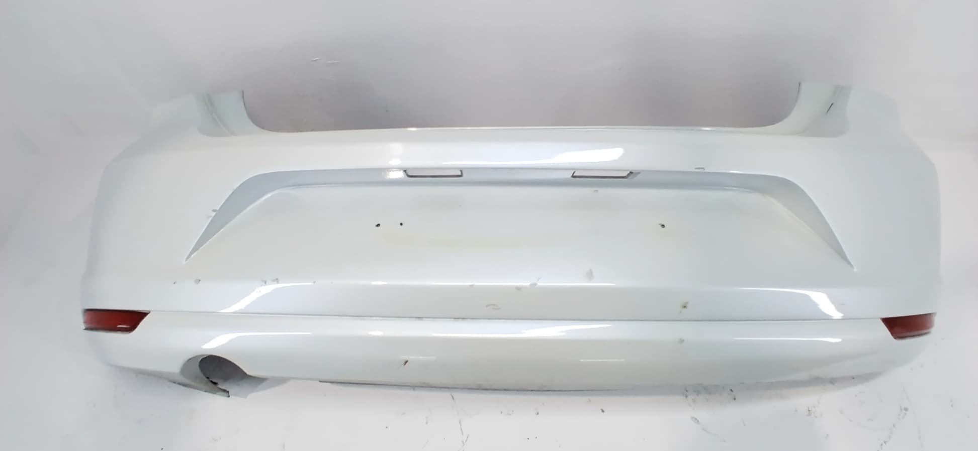 Paragolpes trasero VOLKSWAGEN POLO (6R1)