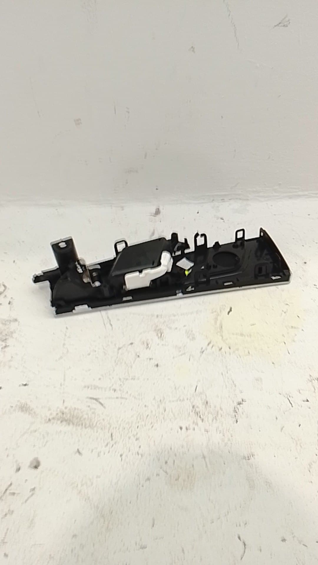 Maneta interior trasera izquierda AUDI A5 SPORTBACK (F5F) 2