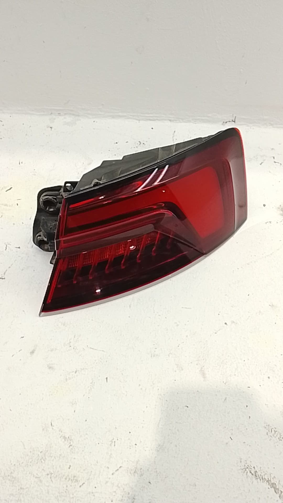 Piloto trasero derecho AUDI A5 SPORTBACK (F5F)